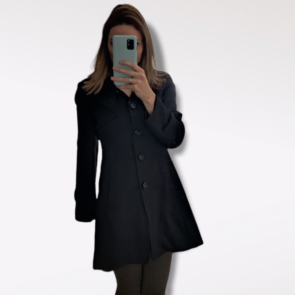 Black Trench coat 100% whool
